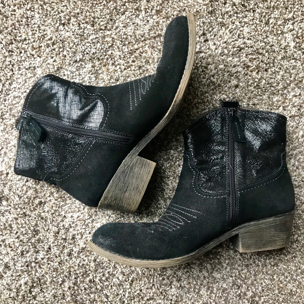 Naya Sandy Black Boot